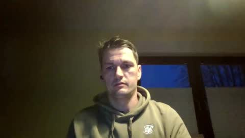 Snapshot of piercingsxxx chatting on February 13, 4:39 pm piercingsxxx online show from February 13, 4:39 pm