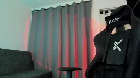 Pierre online show from November 23, 11:49 pm