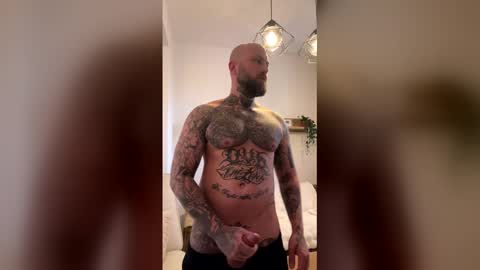 pino151177 online show from January 17, 3:15 pm