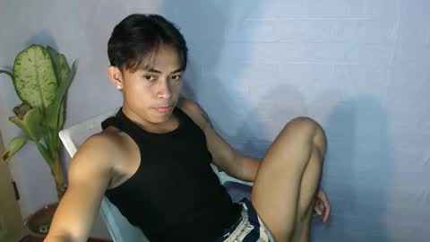 pinoy_palautogxxx online show from April 5, 3:30 pm