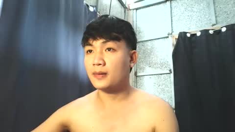 Snapshot of pinoy_petitehugecock chatting on October 20, 5:00 am alex online show from October 20, 5:00 am