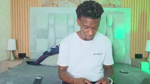 pipedark_ online show from September 29, 4:11 am