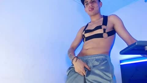 pitersonnt online show from September 22, 2:22 am