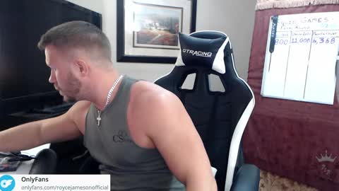 Snapshot of player2pawns chatting on December 28, 4:08 am Player online show from December 28, 4:08 am