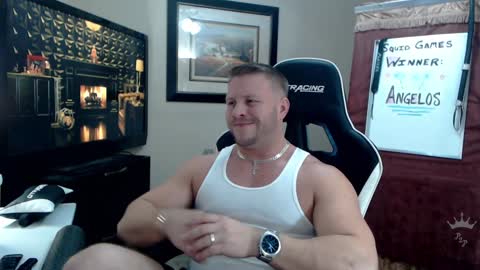 Snapshot of player2pawns chatting on January 21, 3:49 am Player online show from January 21, 3:49 am