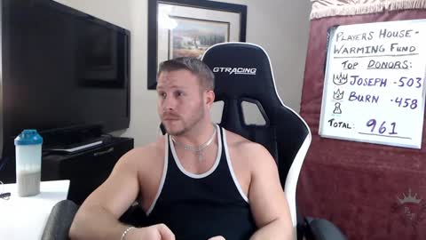 Snapshot of player2pawns chatting on February 7, 3:13 am Player online show from February 7, 3:13 am