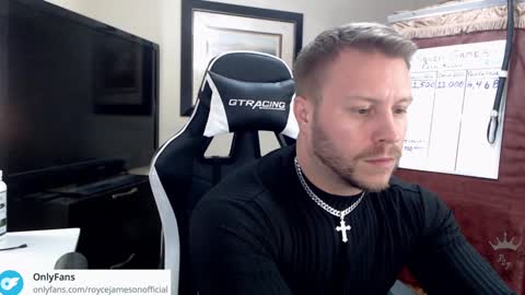 Snapshot of player2pawns chatting on January 8, 3:08 am Player online show from January 8, 3:08 am