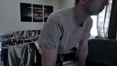 Hello ask me  . Im glad  to see you here in my room. Welcome PVT is open online show from March 9, 8:18 am