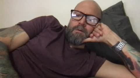 Snapshot of pleasesitonmycock chatting on January 22, 1:53 am PleaseSitOnMyCock online show from January 22, 1:53 am