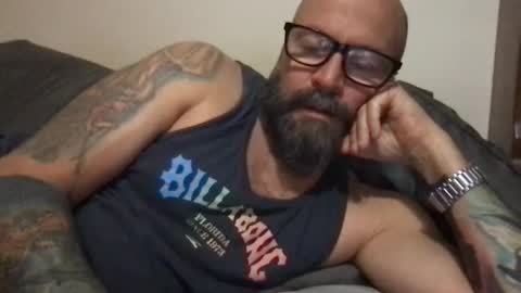 Snapshot of pleasesitonmycock chatting on January 7, 1:17 am PleaseSitOnMyCock online show from January 7, 1:17 am