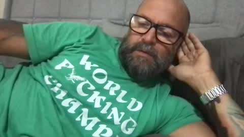 Snapshot of pleasesitonmycock chatting on September 15, 3:35 pm PleaseSitOnMyCock online show from September 15, 3:35 pm