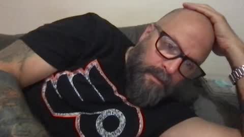 Snapshot of pleasesitonmycock chatting on January 3, 7:27 am PleaseSitOnMyCock online show from January 3, 7:27 am