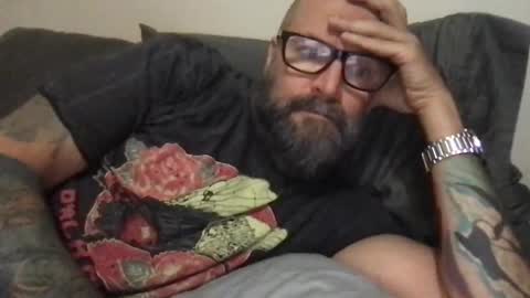 Snapshot of pleasesitonmycock chatting on December 21, 6:34 pm PleaseSitOnMyCock online show from December 21, 6:34 pm