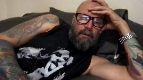 Snapshot of pleasesitonmycock chatting on February 5, 4:37 pm PleaseSitOnMyCock online show from February 5, 4:37 pm