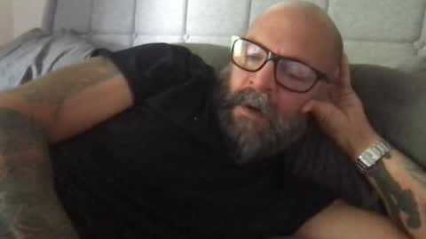 Snapshot of pleasesitonmycock chatting on October 2, 2:43 pm PleaseSitOnMyCock online show from October 2, 2:43 pm