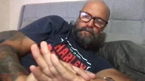 Snapshot of pleasesitonmycock chatting on September 24, 1:38 am PleaseSitOnMyCock online show from September 24, 1:38 am