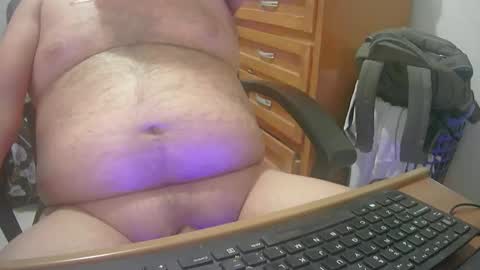 Snapshot of pmartemo chatting on January 31, 12:28 am pmartemo online show from January 31, 12:28 am