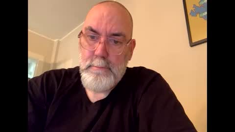 Snapshot of poeticdaddy chatting on September 19, 1:00 pm poeticdaddy online show from September 19, 1:00 pm