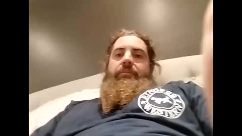 pokietommy online show from May 4, 7:21 am