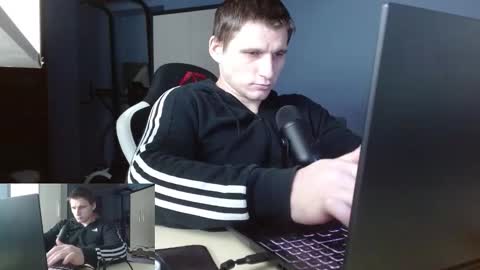 Poliglotjoe2 online show from February 1, 2:54 am