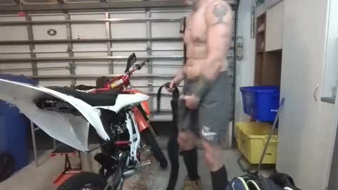 jaws online show from March 27, 2:49 am