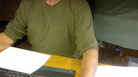 Snapshot of pomme1949 chatting on February 9, 4:29 pm pomme1949 online show from February 9, 4:29 pm