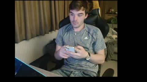 Snapshot of pornstarlegend chatting on February 1, 7:13 pm shane online show from February 1, 7:13 pm