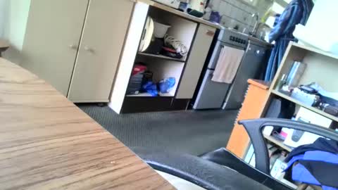 poshman65 online show from February 12, 1:06 pm