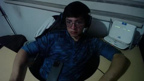 powerfulzeus2 online show from January 9, 2:28 am