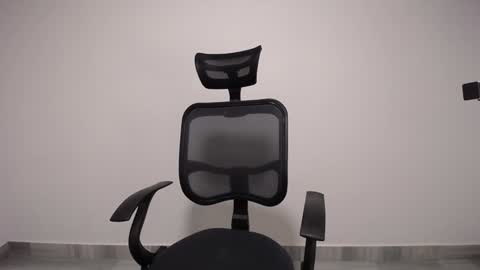 Plux online show from December 3, 4:24 am