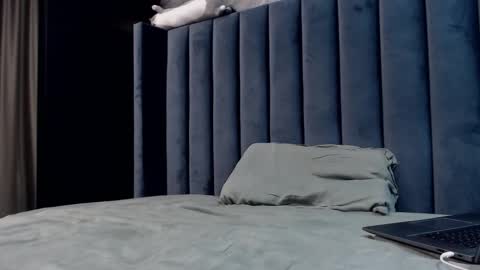 Justin online show from January 16, 8:33 pm