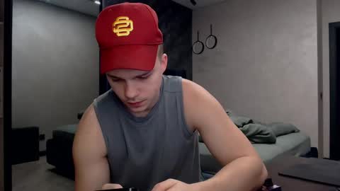 Justin online show from March 7, 8:33 pm