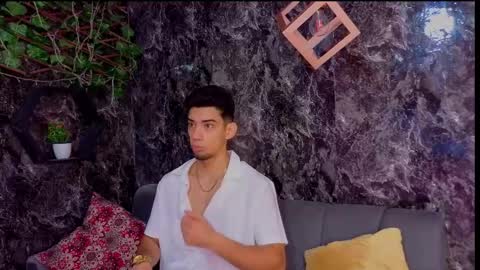 prince_arthur77 online show from February 24, 2:07 pm