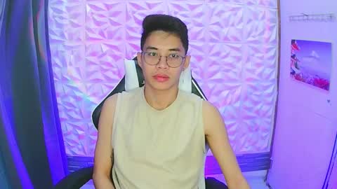 prince_harrison online show from November 19, 10:48 am