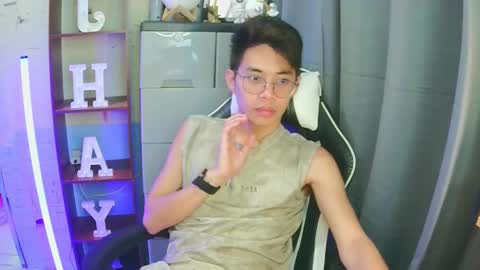 prince_harrison online show from December 15, 9:45 pm