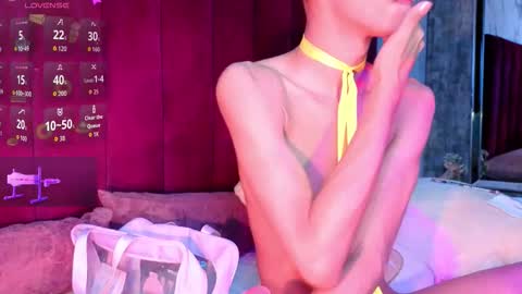 PRINCEPOPPY  online show from March 29, 4:56 am