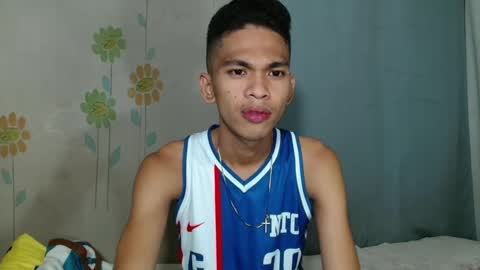 Mel online show from February 16, 4:42 pm