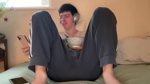 Peaches online show from January 25, 9:57 pm