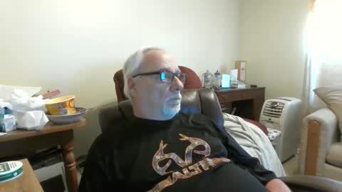 prlbob77 online show from February 8, 6:12 pm