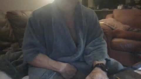 MUSCLEGOD online show from December 21, 4:37 pm