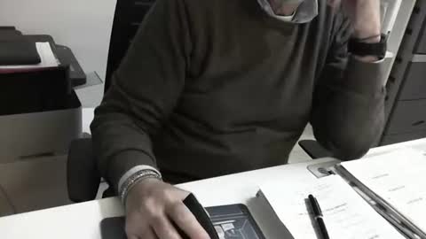 mature hairy guy online show from December 5, 5:31 pm