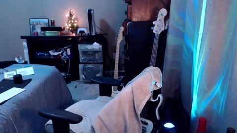 Snapshot of psilocipher chatting on February 9, 12:07 am Sk8wave online show from February 9, 12:07 am