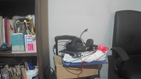 puky_mza online show from December 22, 11:24 pm