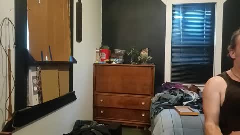 pUnKie6 online show from December 25, 2:56 pm