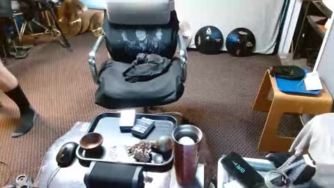 Jojo online show from April 4, 9:28 am