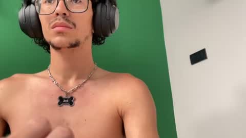 pup_edan online show from July 31, 9:02 pm