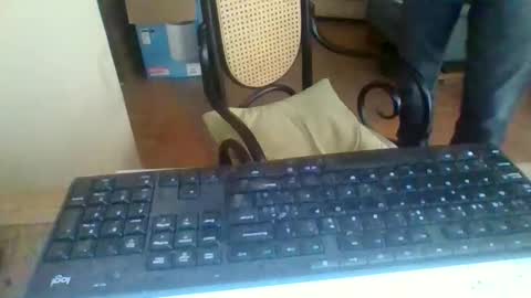 pup_y online show from September 9, 1:43 pm