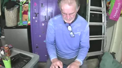 Snapshot of pussy_licker0127 chatting on December 25, 4:12 am Mark online show from December 25, 4:12 am