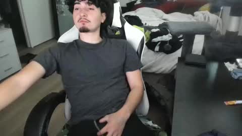 qwert4206 online show from March 11, 1:01 am