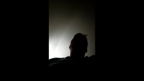 r04233054 online show from April 19, 2:27 pm